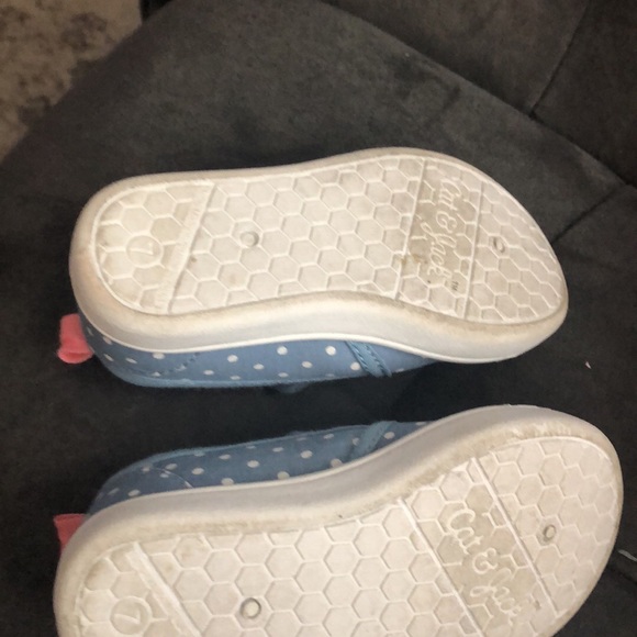 Toddler size 7 slip on sneakers - Picture 3 of 3